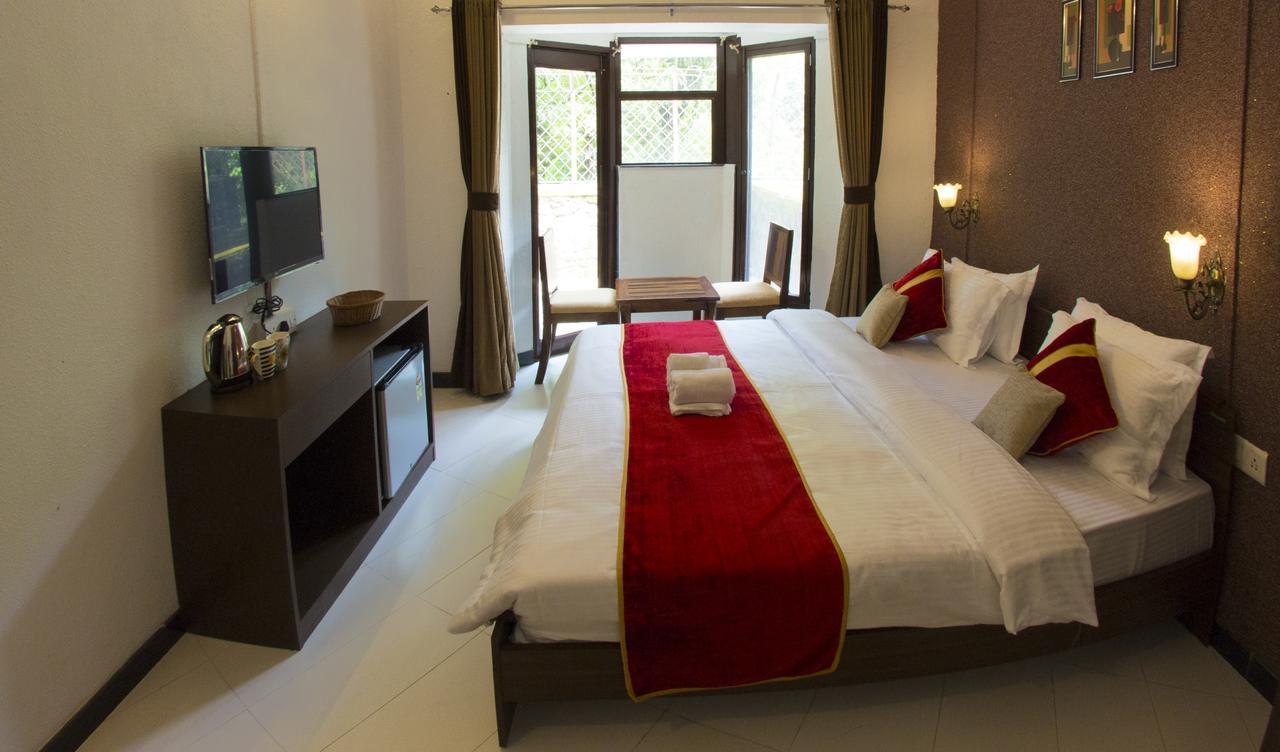 Velvet County Resort & Spa Lonavala Exterior photo