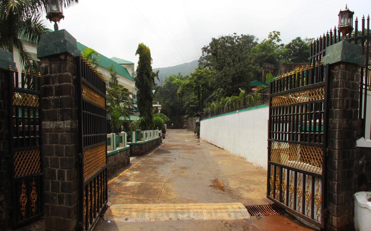 Velvet County Resort & Spa Lonavala Exterior photo